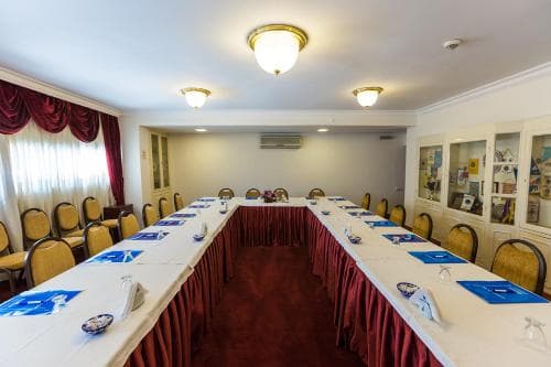 Derici Hotel