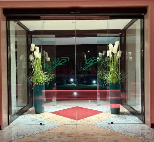 Green Park Hotel
