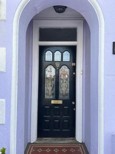 Gyves Guest House