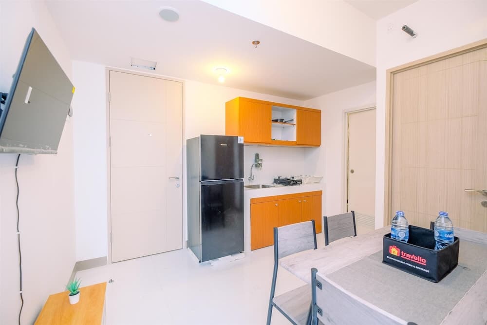 Relaxing 2BR at 35th Floor Tokyo Riverside PIK 2 Apartment By Travelio