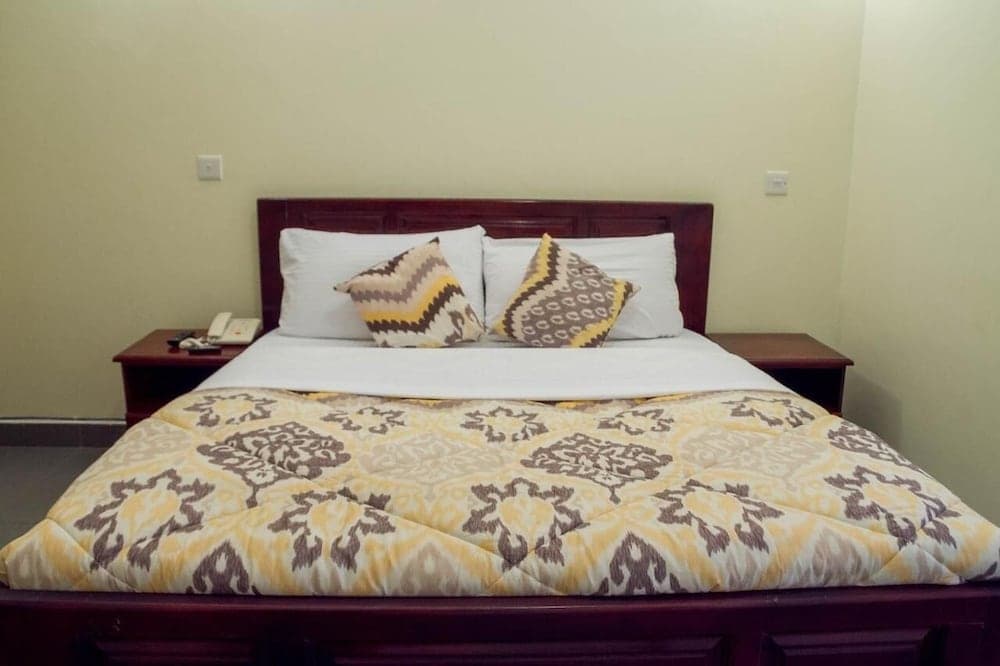 Kenendia Hotel