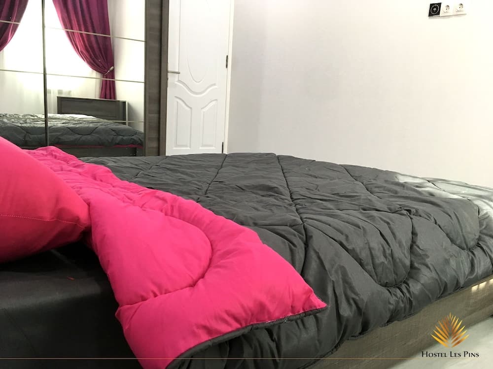 Hostel Les Pins