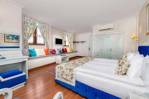 Adalya Port Hotel