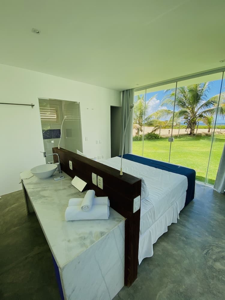 B Blue Beachouses