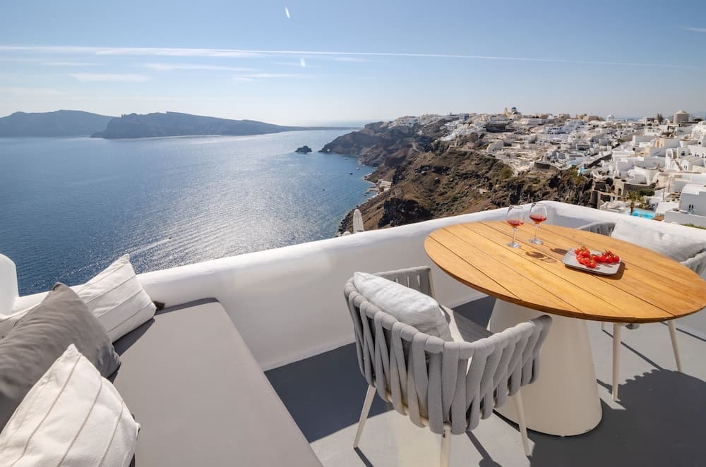 IKIES Santorini