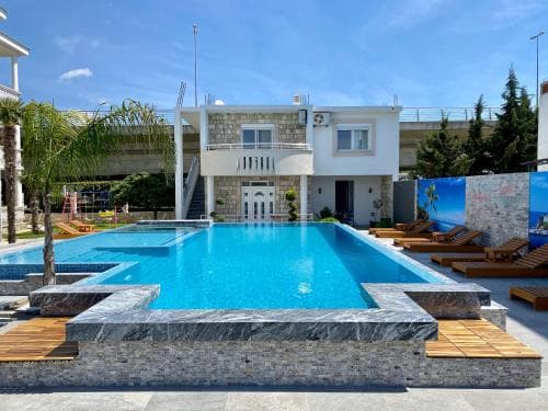 Blue Star Apartments