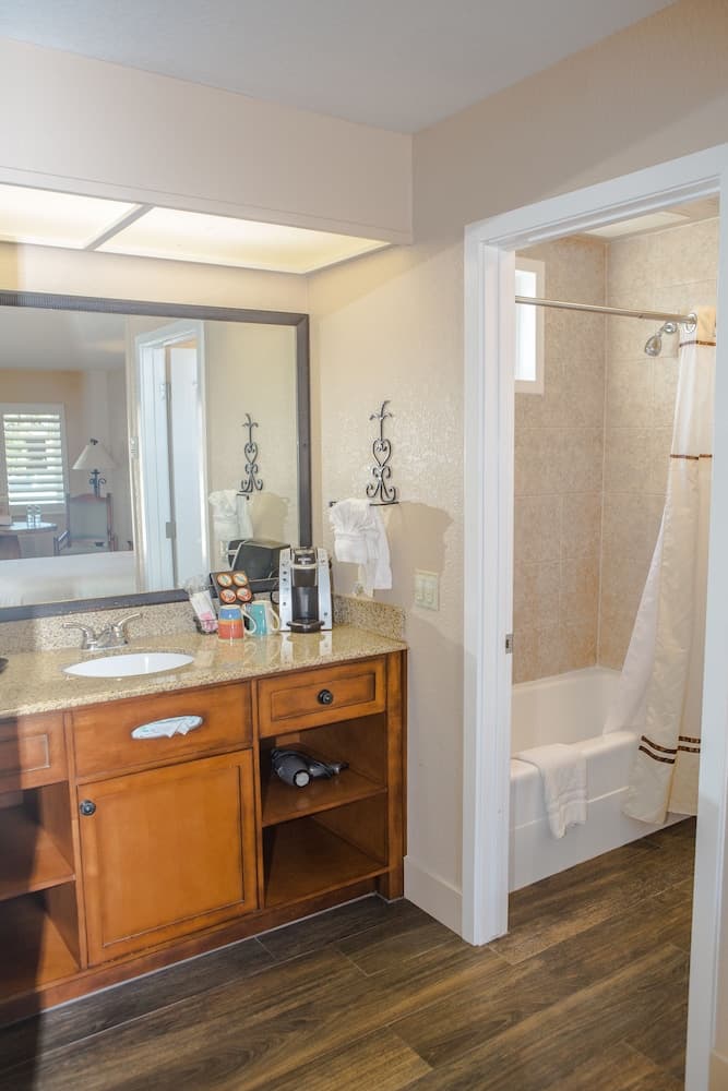 Casa Ojai Inn