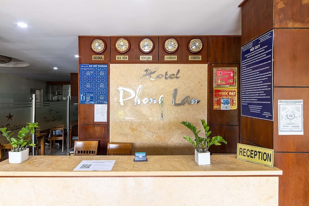 Phong Lan 2 Hotel