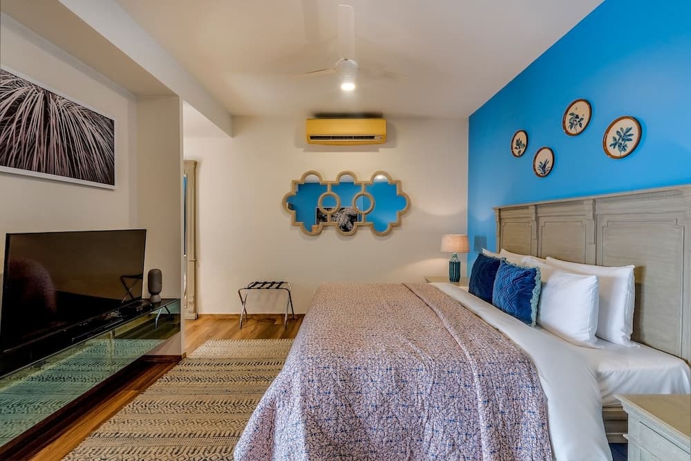 CosmicStays Cliffs Edge Pool Villa