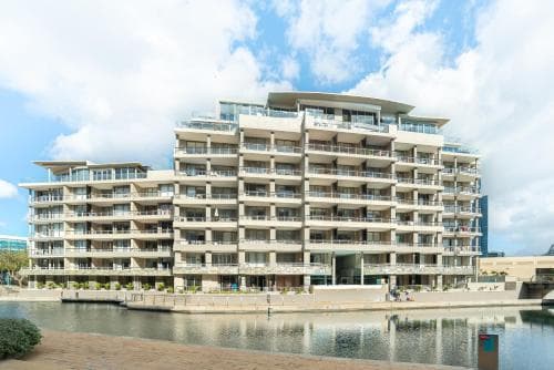 Canal Quays