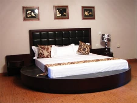 Luxe Suites Hotel