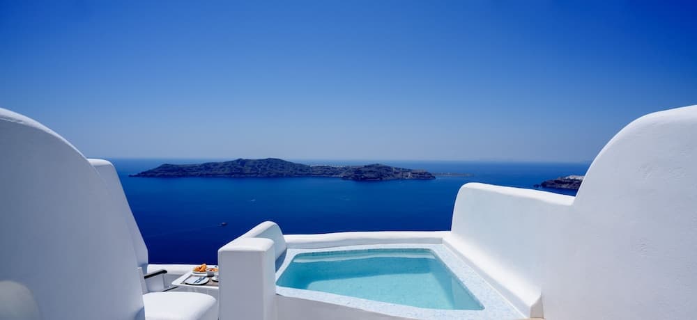 Abyssanto Suites and Spa
