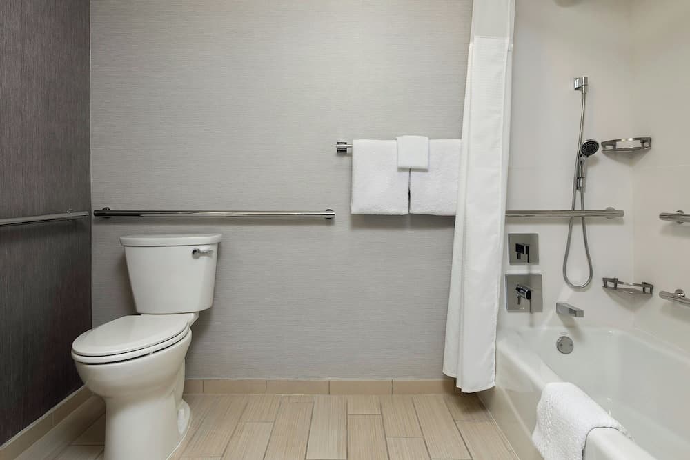 Courtyard Phoenix North by Marriott