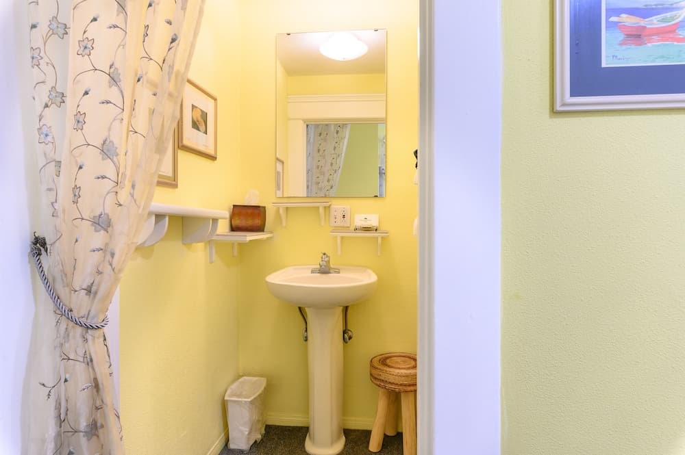Beachrunners Inn
