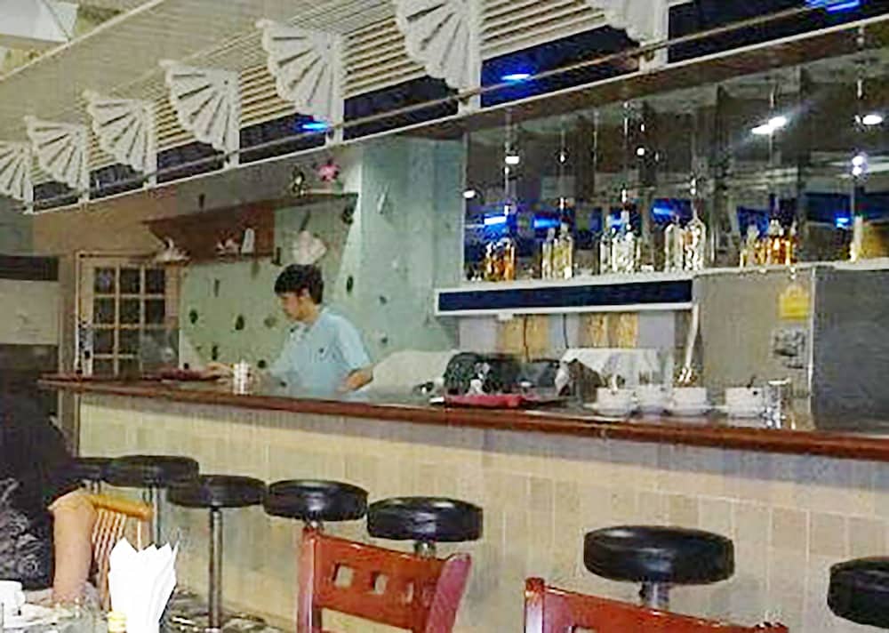Diamond Beach Hotel