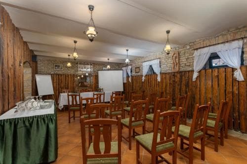 Illés Hotel