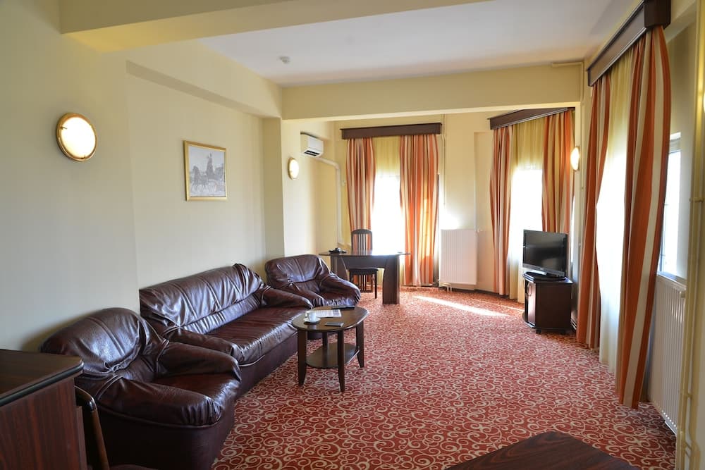 Central Hotel