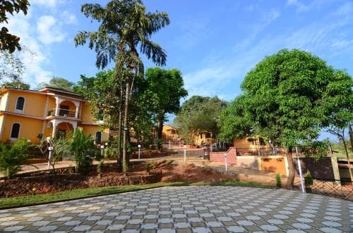 Cozywoods Hill Resort