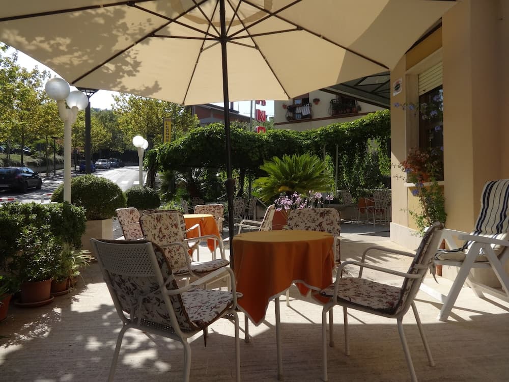 Hotel Saturno