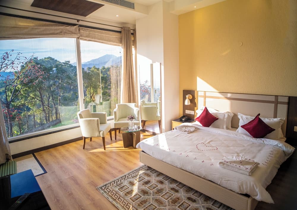 Dhauladhar Heights Resort