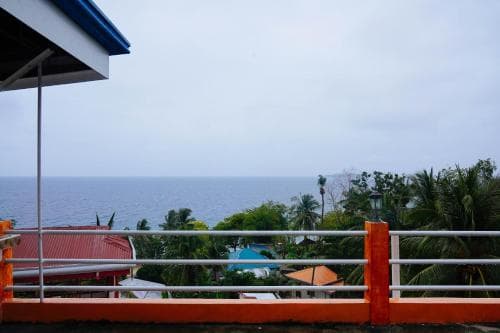 C Star Travellers Inn