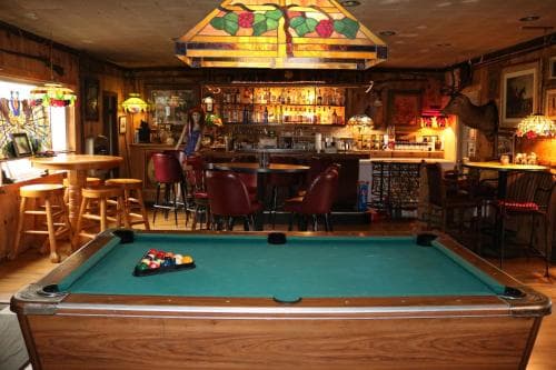 Colonial inn