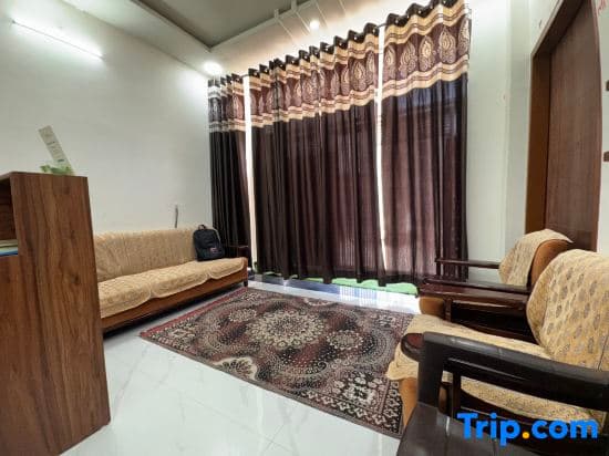 Shree Hanumat Kripa Dham