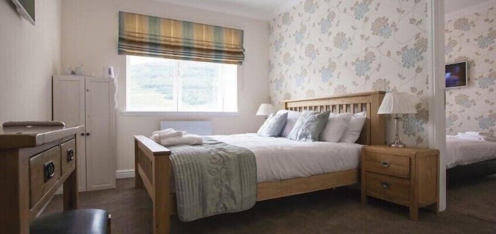 Lochside Guest House