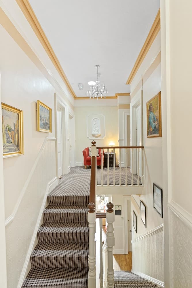Abbeyfield Hotel