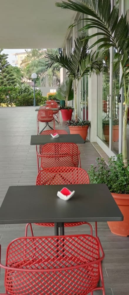 ibis Bata