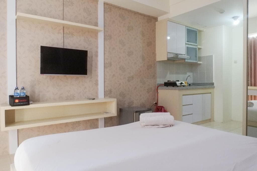 Spacious & Comfortable Studio Apartment at Bale Hinggil By Travelio