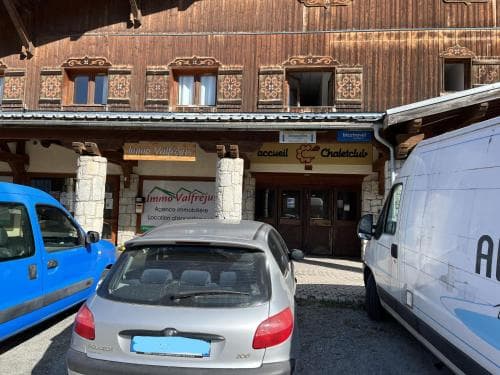 Chalet Club