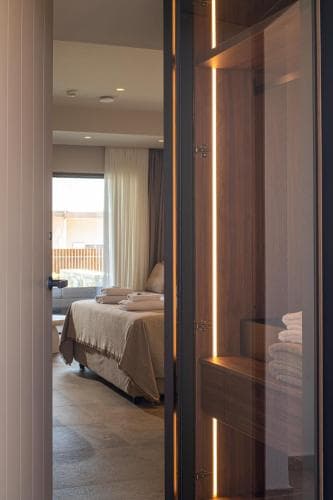Elea Suites & Residences