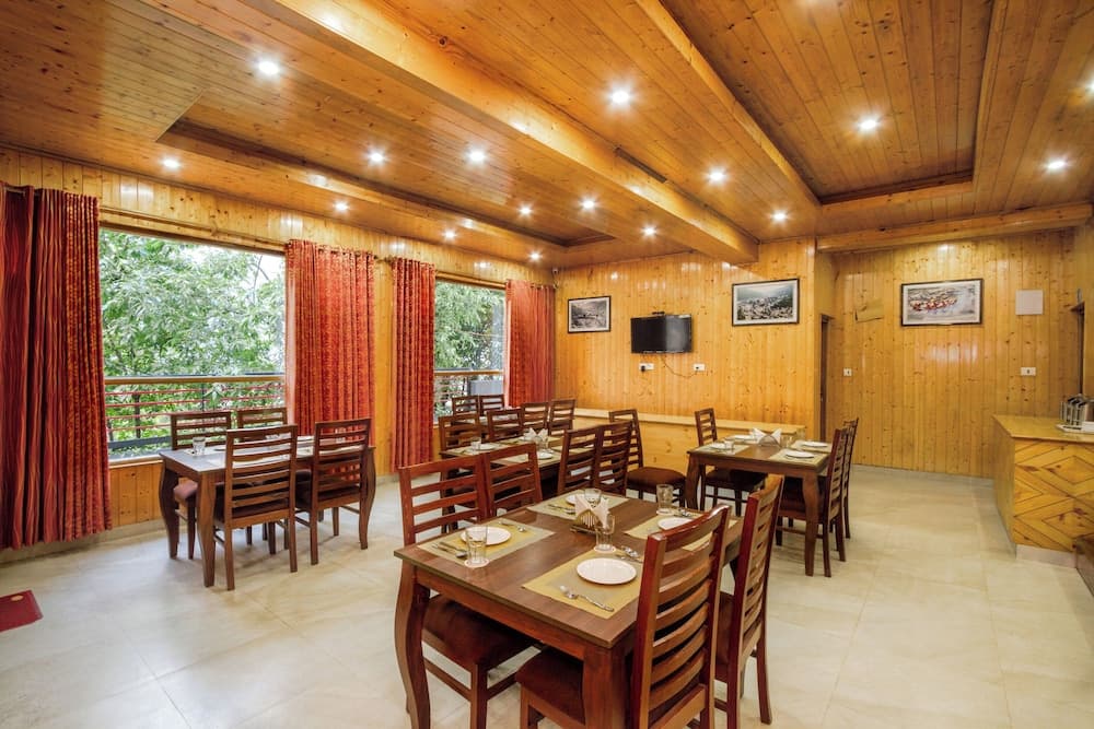 Foxoso Cherry Hotel Manali