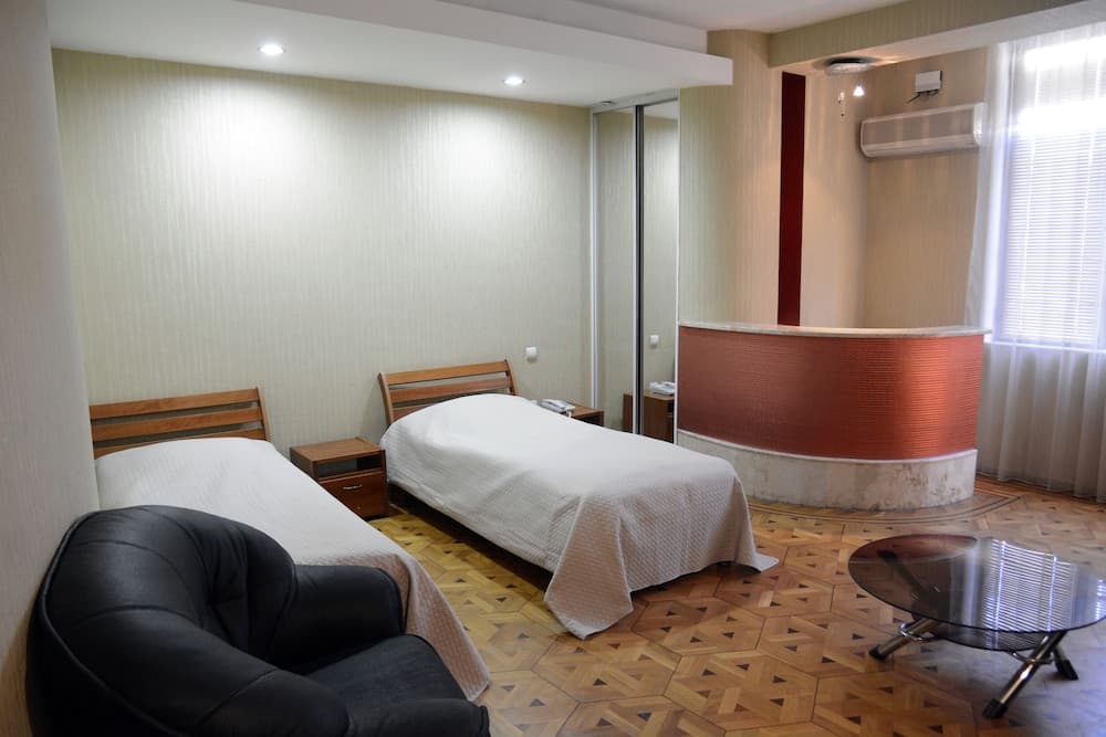 Hotel Ata