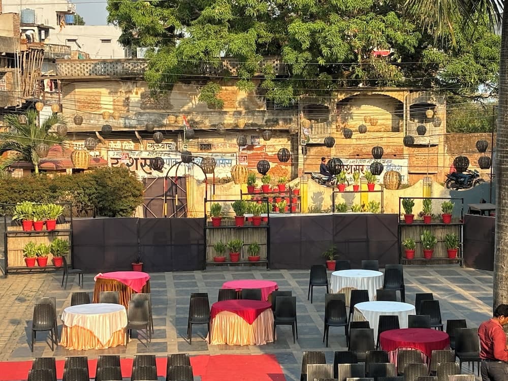 Hotel Akanksha