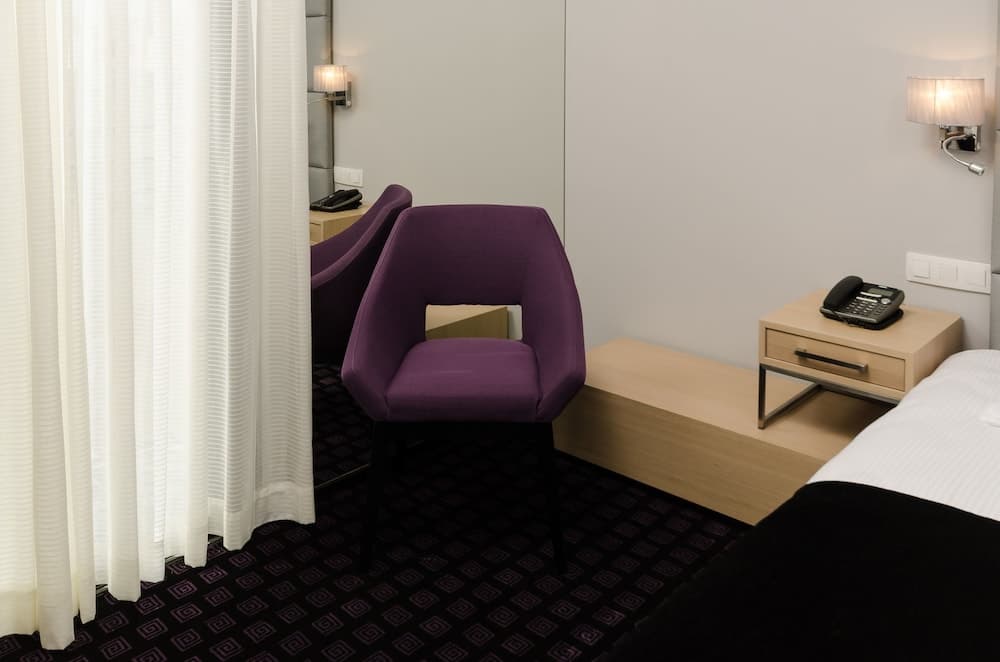Eyal Hotel