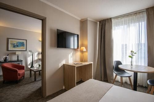 Le Cetai Cannes Beach Hotel