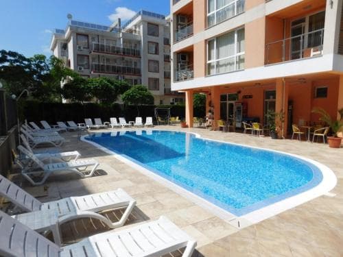 Darius Apartments