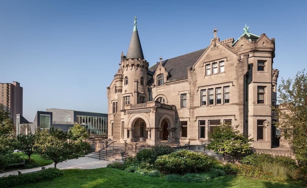 Midtown Manor