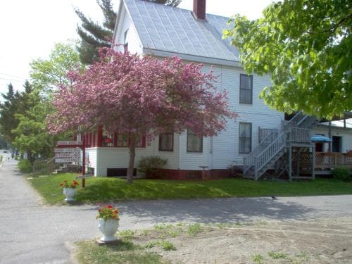 Parks Edge Inn