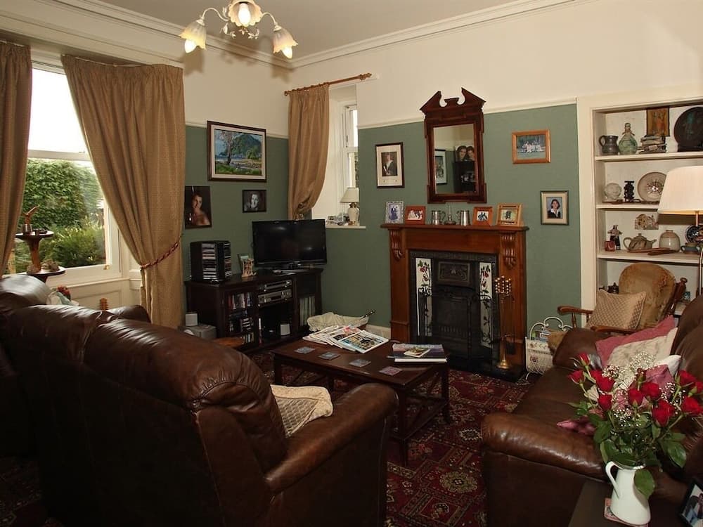 Mansefield House