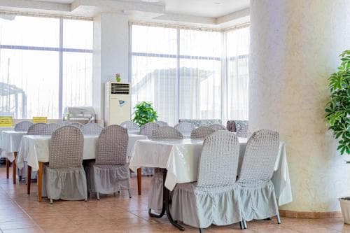 Turkestan Hotel