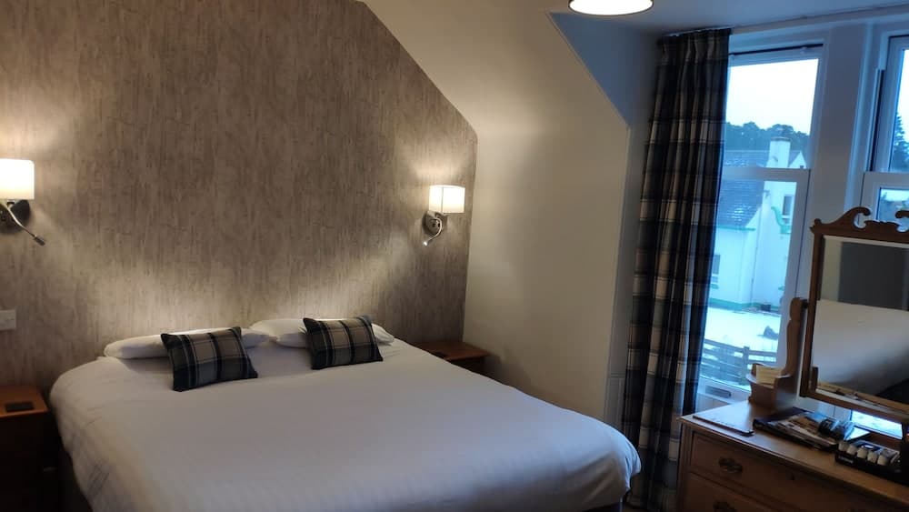 Cairn Hotel Inn
