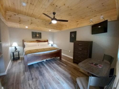 Carter Lodge