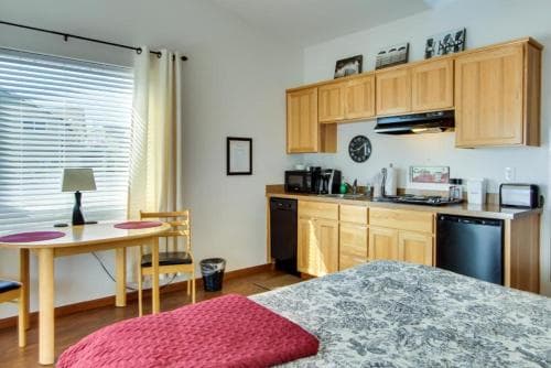 Ocean Cove Inn
