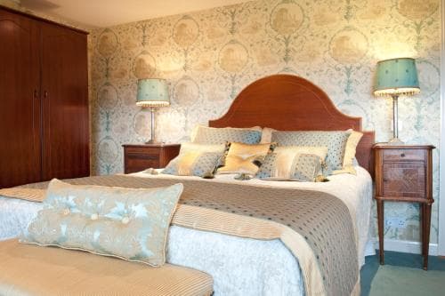 Ardeevin Guest House