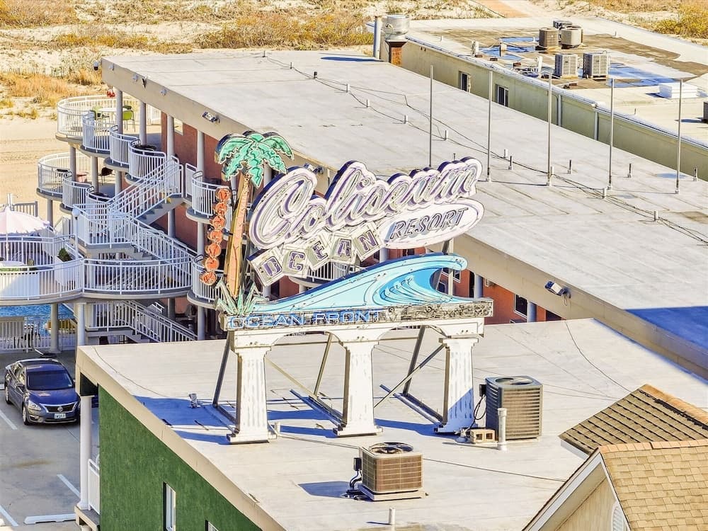 Coliseum Ocean Resort