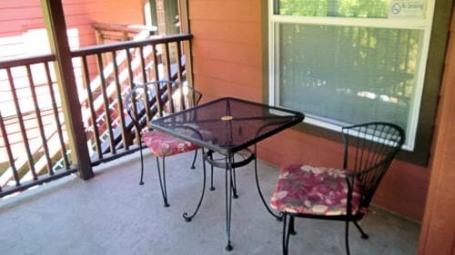 Creekside Inn & Resort