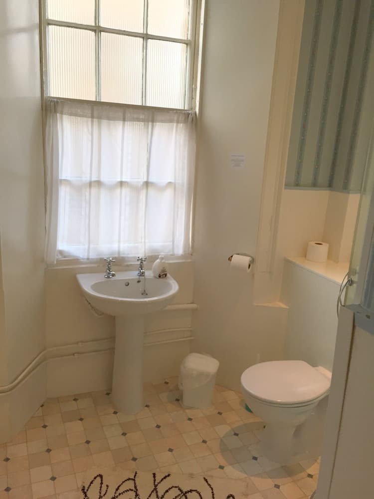 Tania Guest House